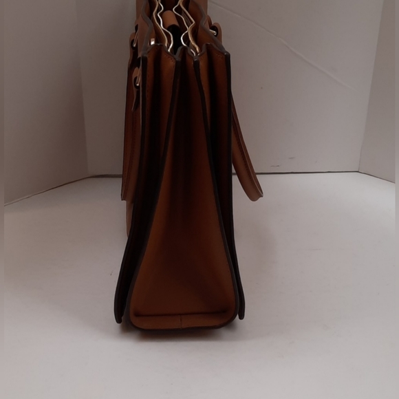 Brown Michael Kors bag - Picture 7 of 14